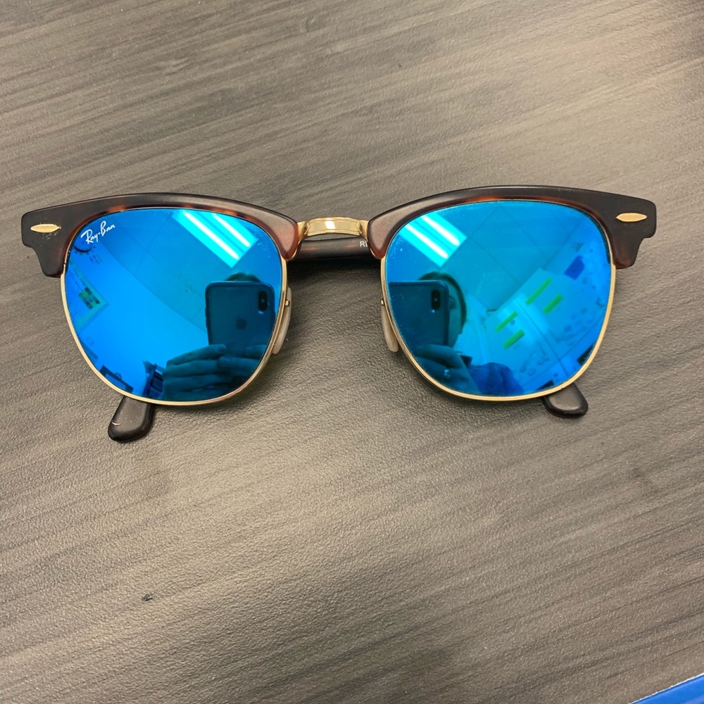 Blue Ray Ban Clubmaster Flecks with case.